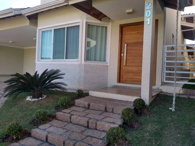 #93 - Casa em condomínio para Locação em Itupeva - SP