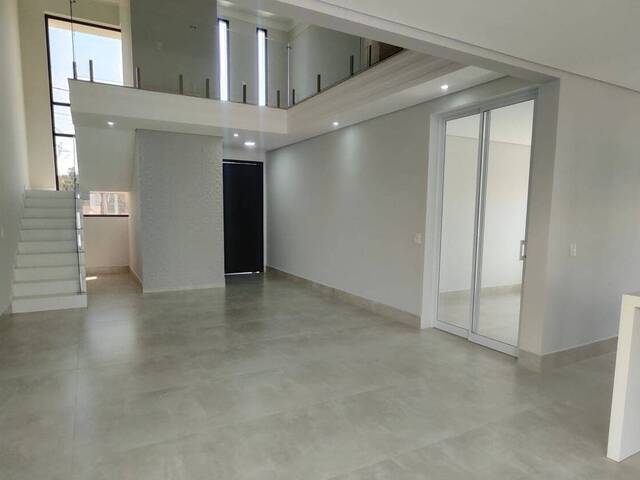 #226 - Casa para Venda em Jundiaí - SP